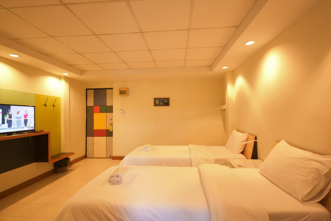 Room At Prachachuen Νονταμπουρί Εξωτερικό φωτογραφία