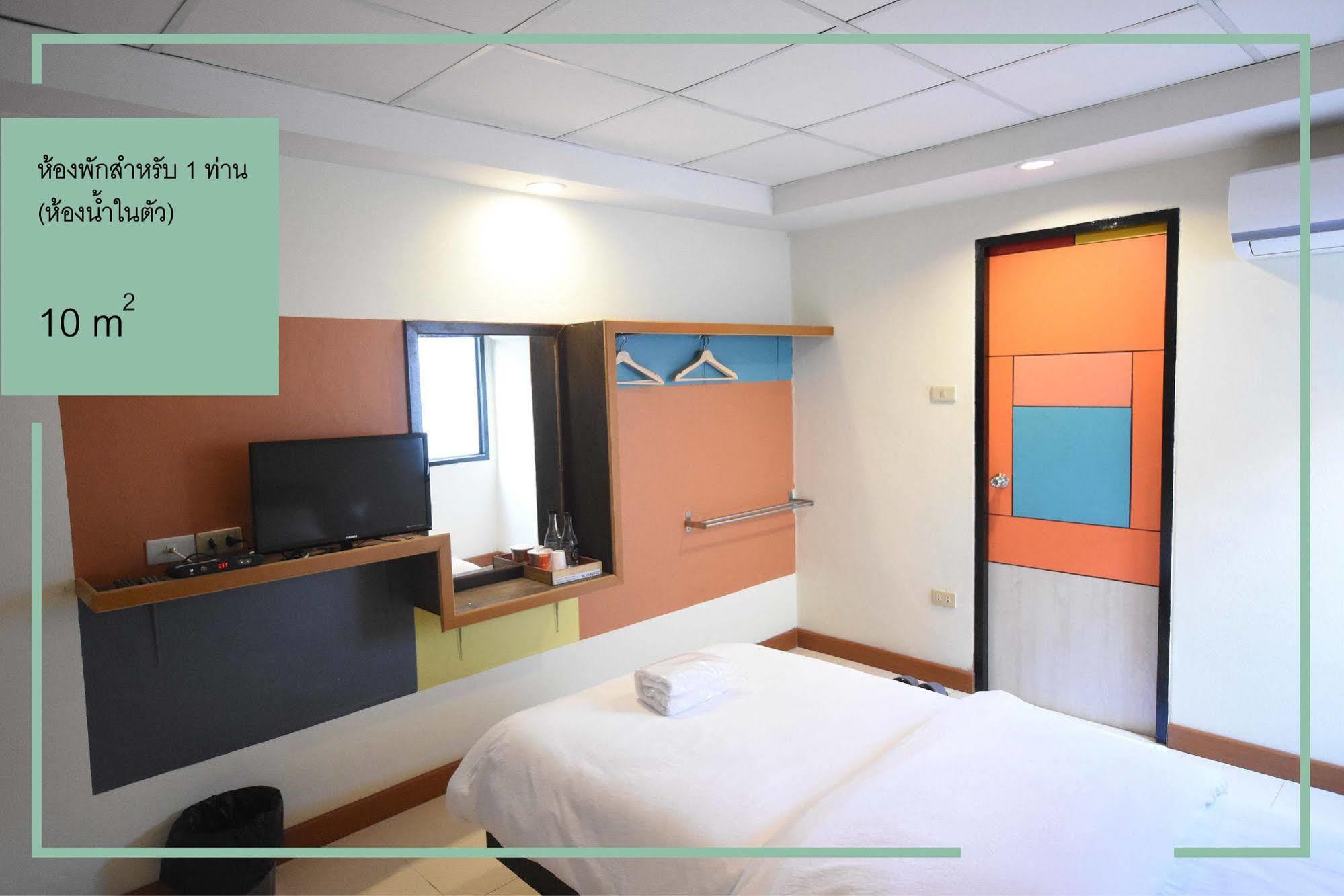 Room At Prachachuen Νονταμπουρί Εξωτερικό φωτογραφία
