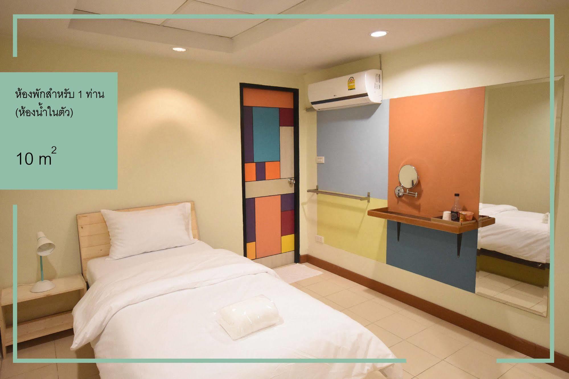 Room At Prachachuen Νονταμπουρί Εξωτερικό φωτογραφία