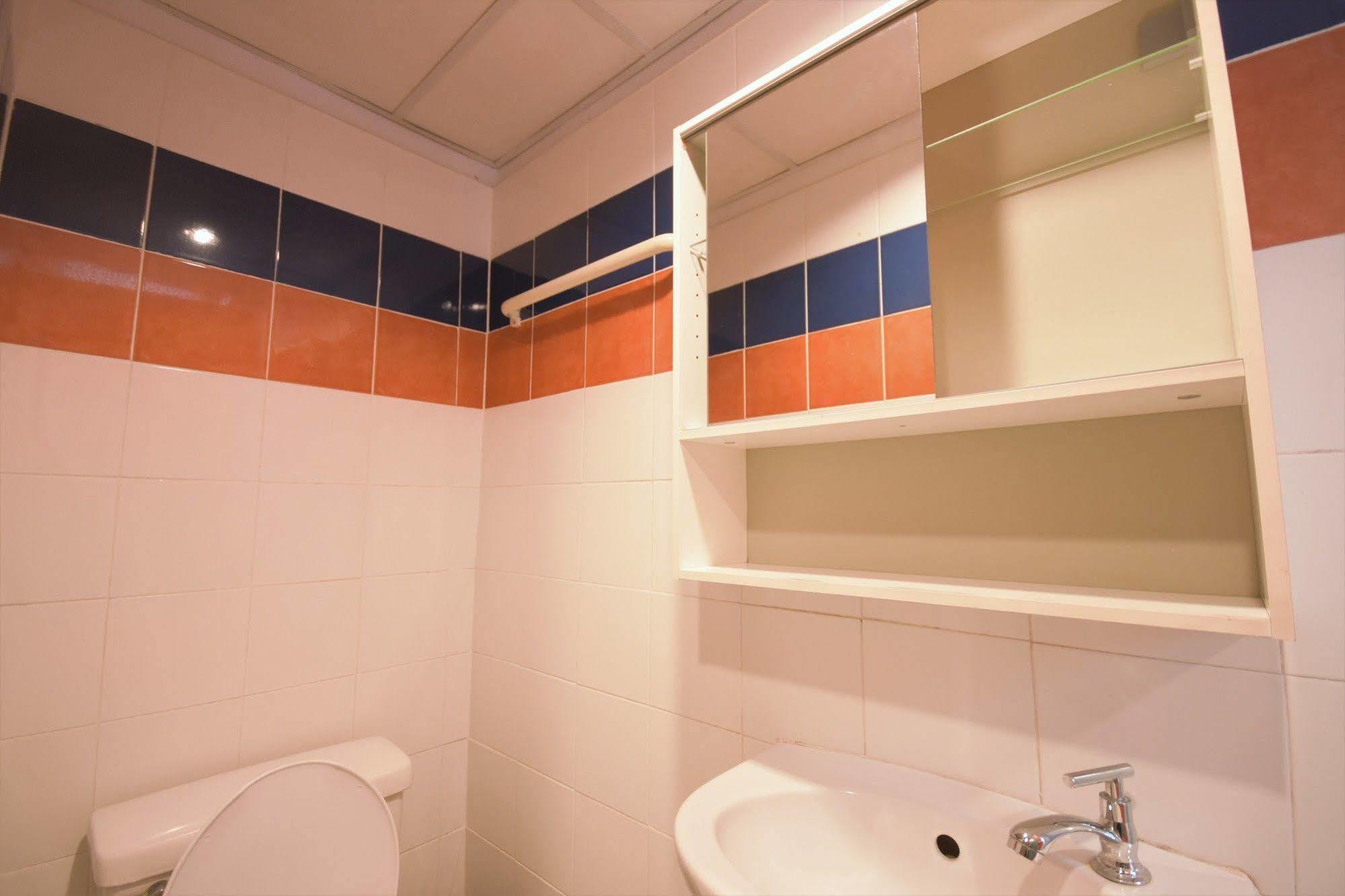 Room At Prachachuen Νονταμπουρί Εξωτερικό φωτογραφία